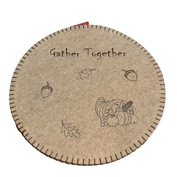 4 Round Place Mats Thanksgiving Autumn Gather Together Give Thanks Embroidered - Picture 2 of 5